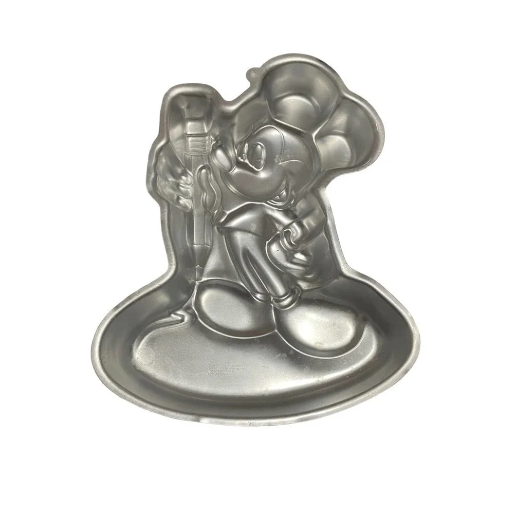 Disney 1983 Retired Wilton Mickey Mouse Collectible Cake Pan 502-2987